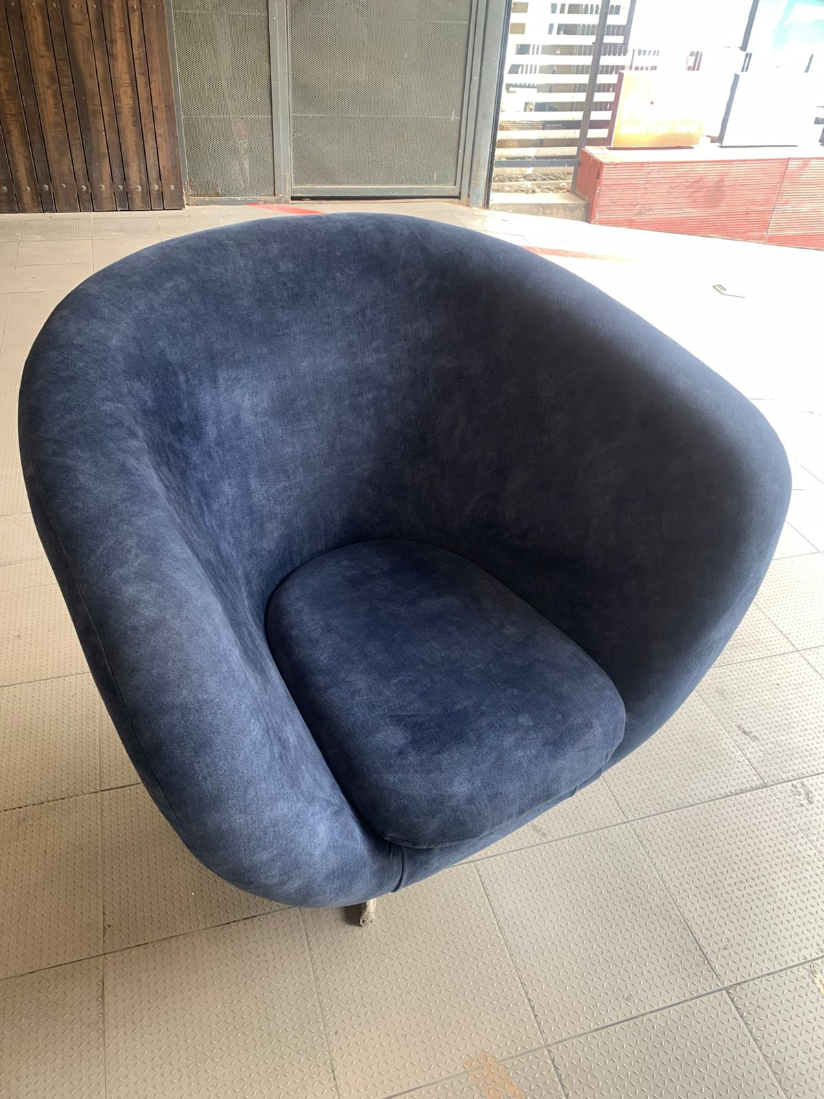 LEISURE CHAIR WITH METAL ROTATING LEGS BLUE FABRIC - FURNITURE - (BLUE - BUENA CASA - 900x900x800 mm - 36inchX36inchX32inch)