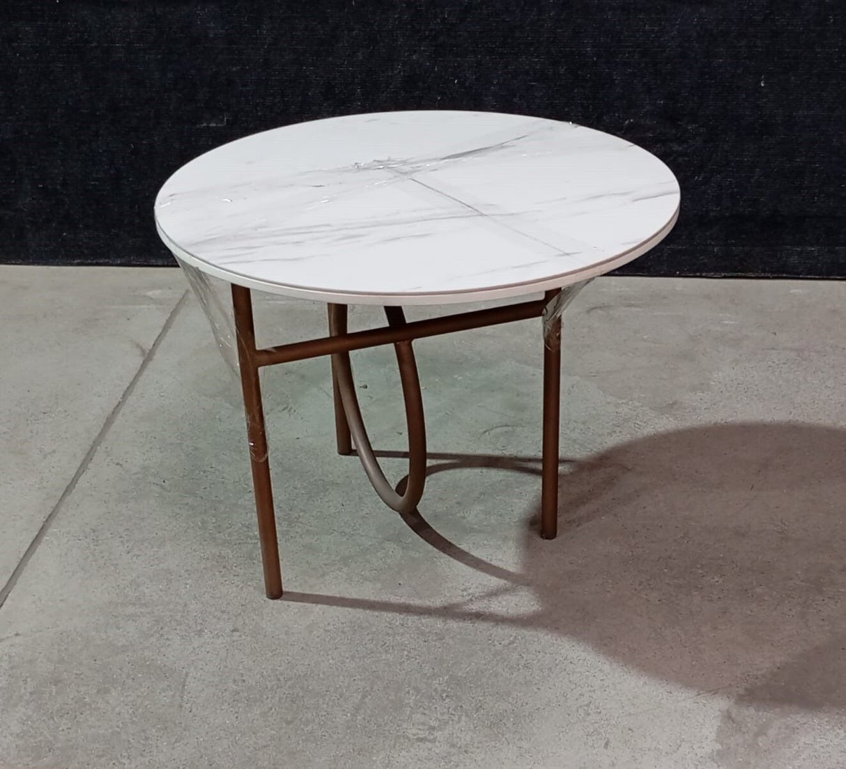 COFFEE TABLE WITH SS LEGS & PORCELAIN TOP - FURNITURE - ( - BUENA CASA - 0x483x368 mm - 0inchX19.32inchX14.72inch)