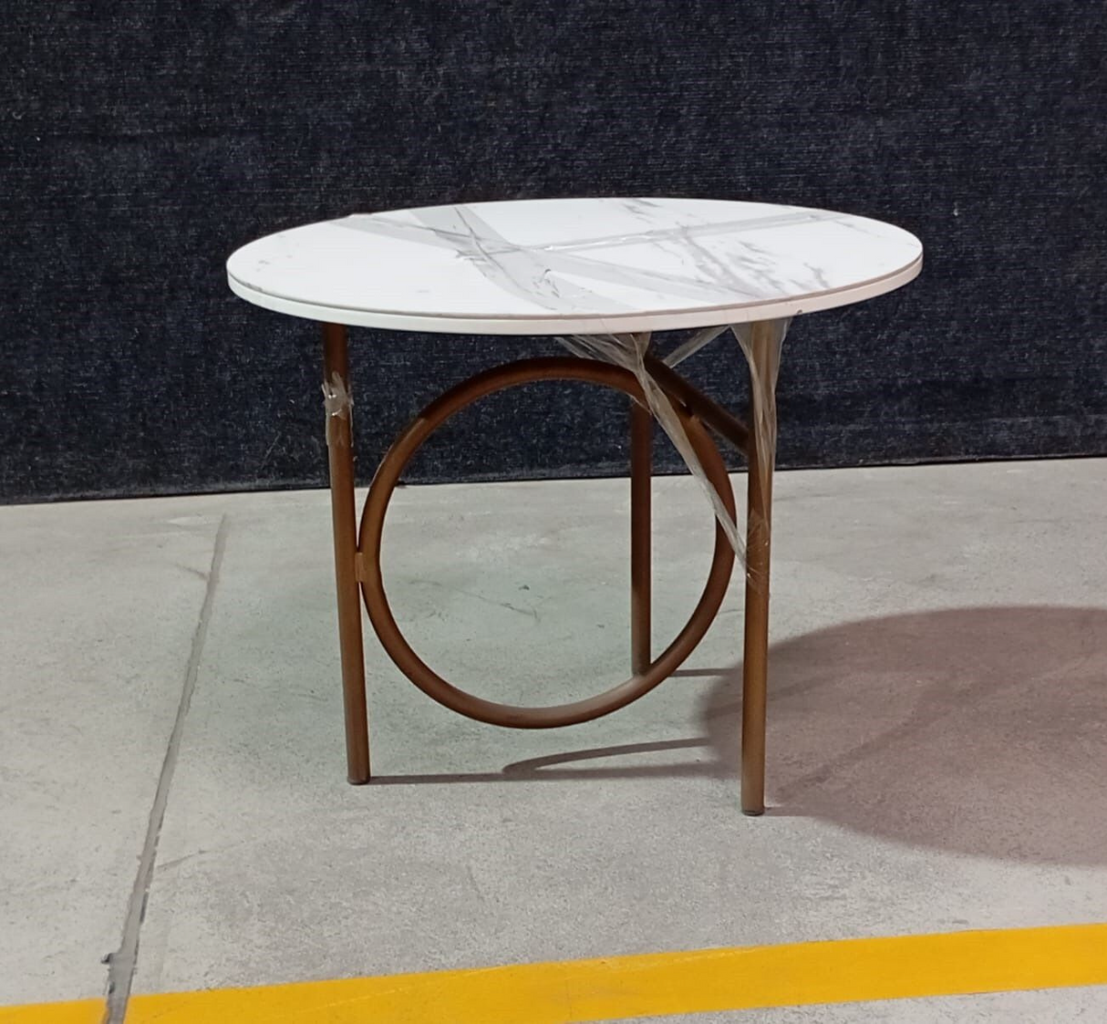 COFFEE TABLE WITH SS LEGS & PORCELAIN TOP - FURNITURE - ( - BUENA CASA - 0x483x368 mm - 0inchX19.32inchX14.72inch)