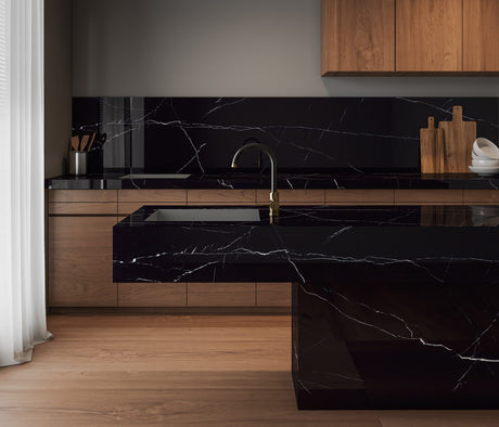 NERO MARQUINA ULTRA GLEAM - PORCEKO -  (  - QUARRY BLACK - 3000x790x15 mm - 118.11inchX31.1inchX0.6inch )